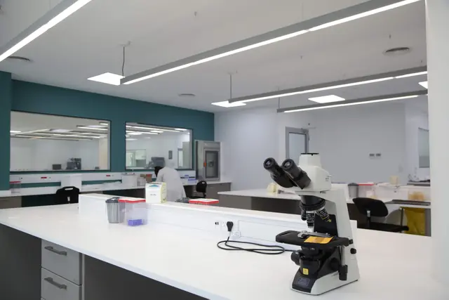 Una de las salas de la nueva planta de mAbxience