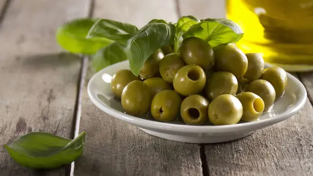 Las aceitunas son clave en este tipo de alimentación