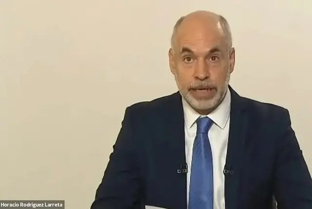 El jefe de Gobierno abrió las sesiones de la Legislatura por Zoom ya que se encuentra aislado