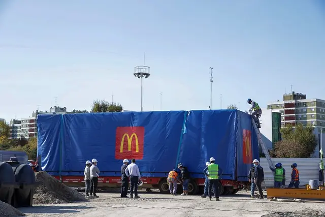 McDonald’s inicia la construcción de un nuevo local con un concepto sustentable y modular 