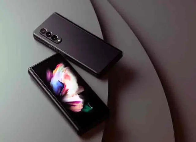 El Z Fold3 tiene una pantalla secundaria de 6,2 pulgadas.