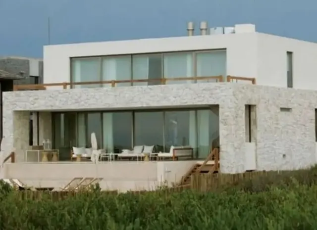 Una vivienda con un piso superior requerirá de un repetidor Wifi.