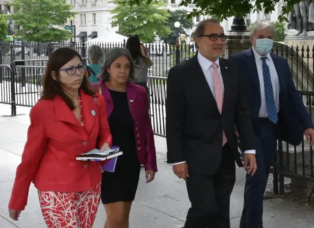 Silvina Batakis llegó a Estados Unidos para reunirse con el FMI en medio de las advertencias internacionales.