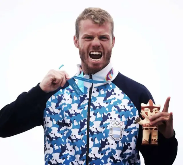 Leandro Ursuna, surfista olímpico.