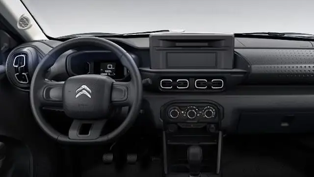El C3 tiene un interior básico en su versión base.
