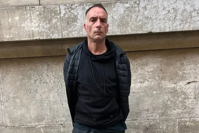 El hombre detenido acusado de intentar robar el auto del presidente de la Corte Suprema Horacio Rosatti