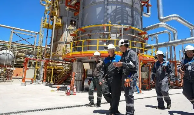 Plaza HUincul se convirtió en la refinería más moderna del país
