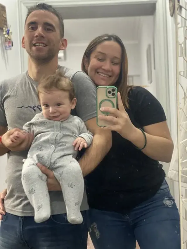 Nahuel Gallo y su familia
