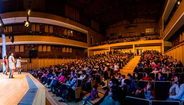 Auditorio para 1200 espectadores