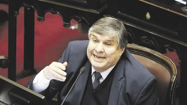 José Mayans arremete contra el Presupuesto 2026 y denuncia endeudamiento sin límites