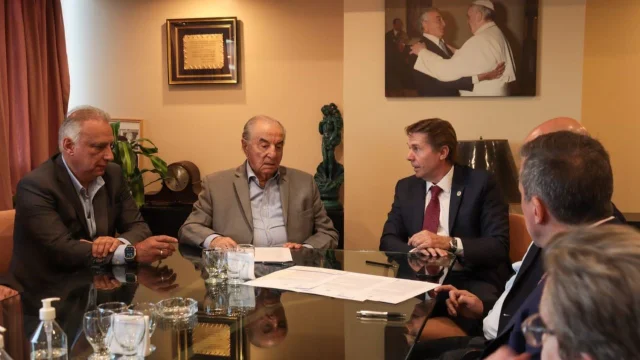 Comercio: fallo a favor de un aporte empresario obligatorio que financia a las cámaras y el sindicato