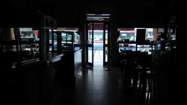 Alerta por apagones en verano: qué debe ocurrir, según expertos, para que los cortes de luz sean inevitables