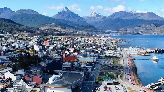 Más turistas al Sur: autorizan a otra aerolínea extranjera a volar a Ushuaia este invierno