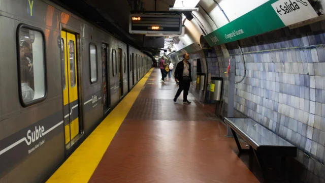 Cambios en el subte por los partidos de Argentina en el Mundial