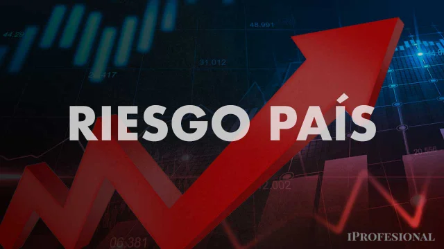 Una flecha roja hacia arriba, con gráficos del mercado y la leyenda Riesgo país