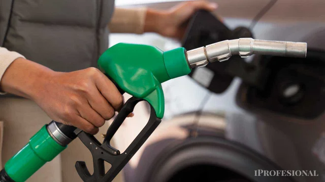 Cuánto aumentan la nafta y el gasoil este 1 de diciembre por Impuesto a los Combustibles