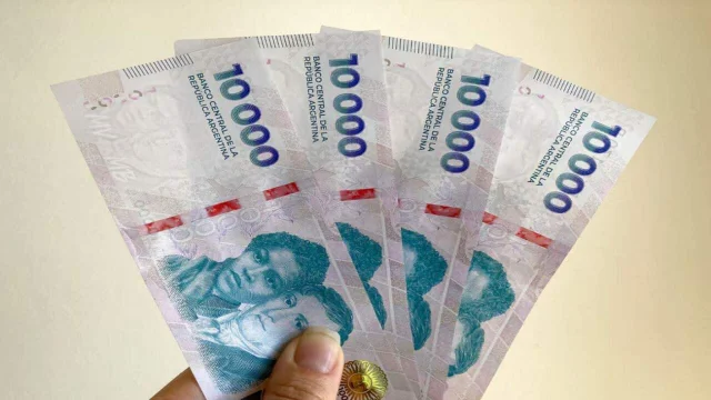 Personal del Congreso consiguió jugoso bono de fin de año: de cuánto es y cuándo lo cobran