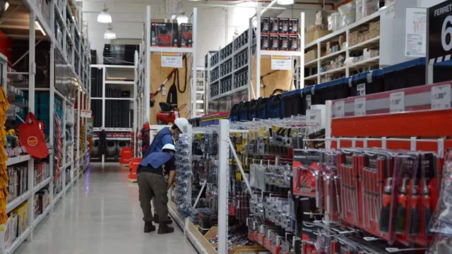 Cencosud cerró una emblemática sucursal de Easy en el Gran Buenos Aires