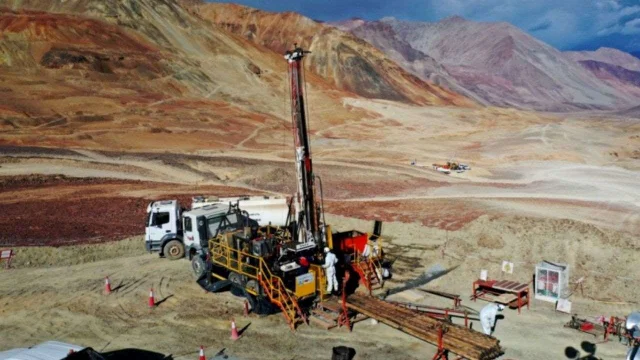 Confirman una mega inversión por u$s14.000 millones en dos proyectos mineros por el RIGI