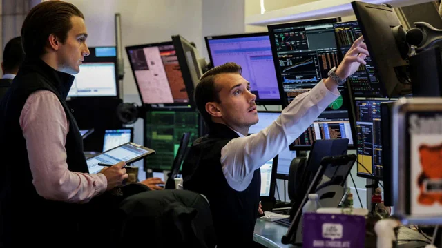 Wall Street cambia sus favoritos: los nuevos 7 magníficos para ganar en dólares con CEDEAR