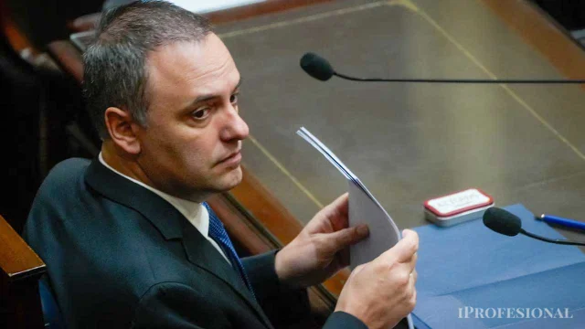 Novedades en la investigación a Adorni: qué respondieron las billeteras virtuales