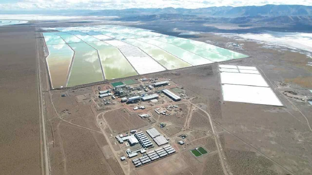 Litio en Argentina: minera ajusta sus planes para resistir una baja de precios y blindar el negocio