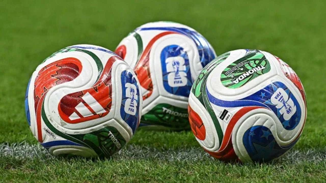Por qué la pelota del Mundial debe enchufarse como un celular antes de los partidos
