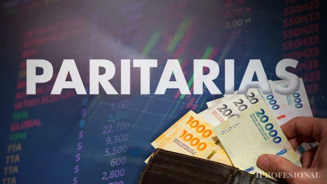 Mano contando pesos tomados de una billetera, sobre un fondo que dice 'Paritarias'. Imagen producida por iProfesional.