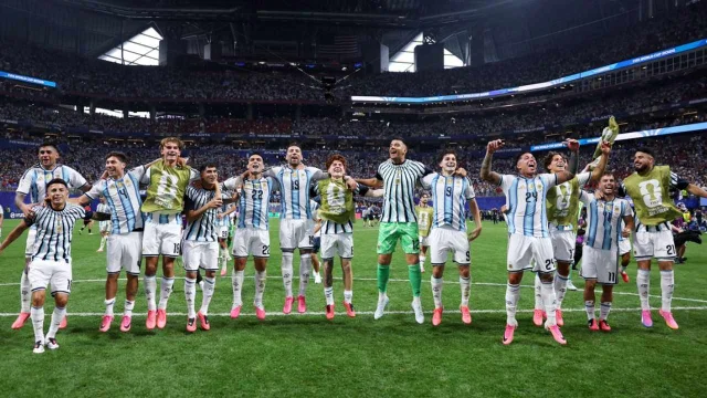 Acaba de cambiar la posición de Argentina en el ranking de candidatos a ganar el Mundial