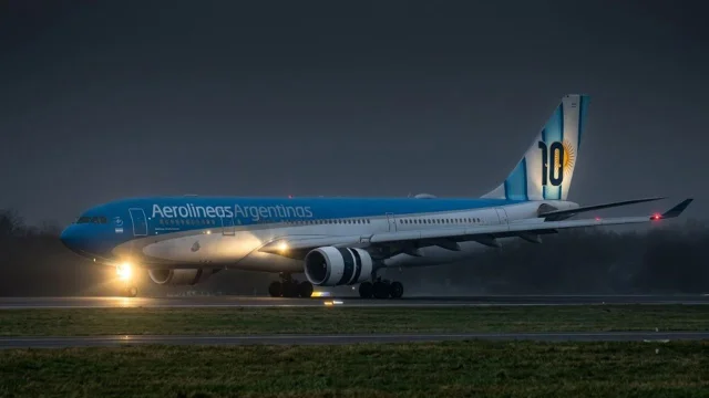 La Selección ya llegó al país, sin Messi y en medio de un gran operativo de seguridad en Ezeiza