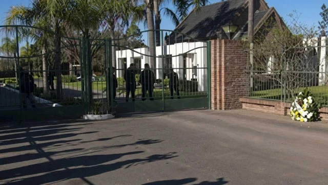 Lionel Messi despidió a su padre junto a familiares y amigos en una ceremonia íntima