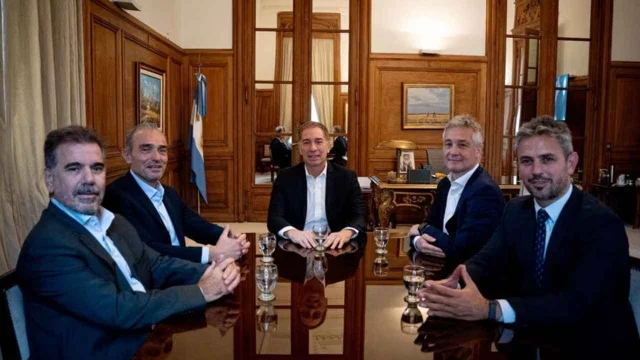 Ritondo y De Andreis llegaron a Casa Rosada para avanzar en el diálogo con La Libertad Avanza