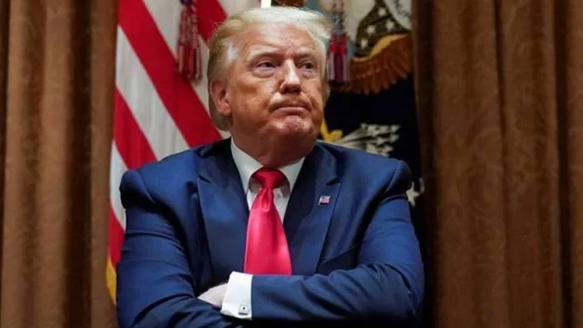 El escándalo cripto de Trump: una cena con inversores de su memecoin genera pedidos de destitución