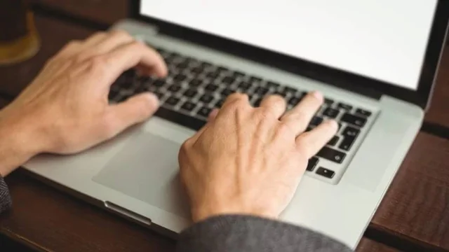 Cómo resumir un archivo PDF con inteligencia artificial: las mejores herramientas para hacerlo