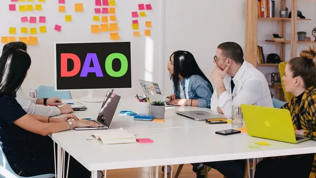 Las DAO ganan terreno en la región: así son las organizaciones que reparten poder con tokens y blockchain