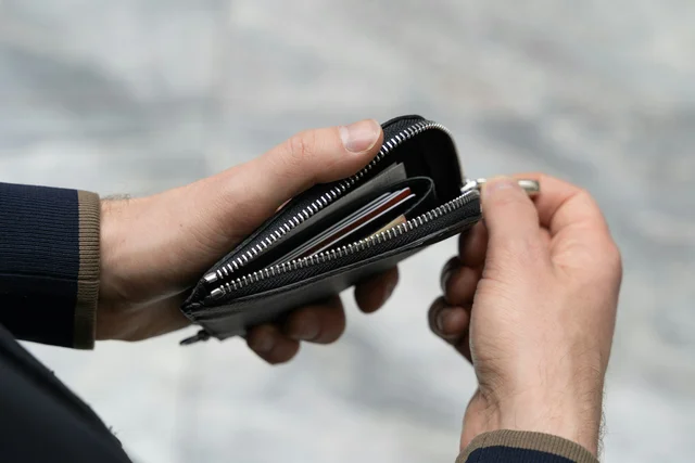 El salario mínimo, en caída libre: cuánto poder adquisitivo perdió