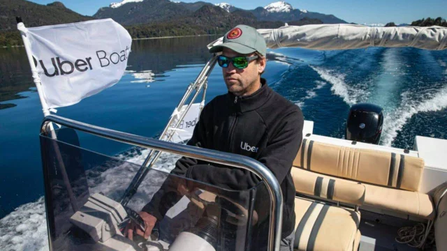 Llega Uber Boat a la Argentina: cómo funciona el servicio de paseos en bote que desembarca en Bariloche