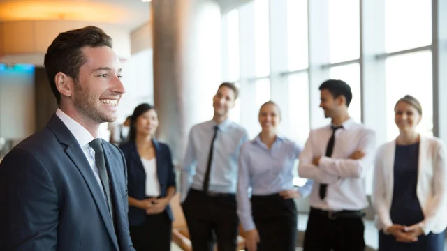 Gigante de RR.HH. supera los u$s1.000 millones de proyección anualizada: de cuál se trata