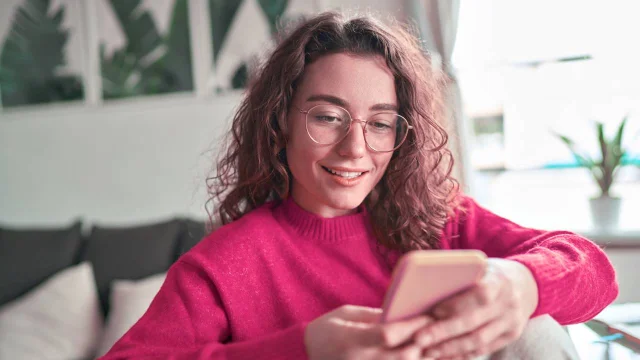 Dólar MEP, CEDEAR, Plazo Fijo o Criptomonedas: ¿en qué invierten las mujeres argentinas?