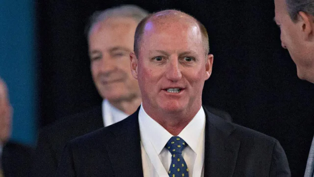 Greg Abel, el nuevo CEO de Berkshire Hathaway, apuesta u$s8.500 millones al negocio inmobiliario