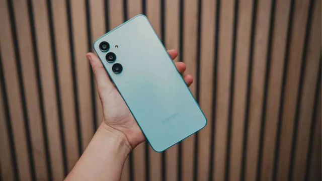 Boom de compras en Ciudad del Este: cuáles son los celulares más baratos en julio