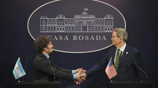 Bessent celebró el éxito electoral de Milei y lo catalogó como uno de los grandes aliados de EEUU