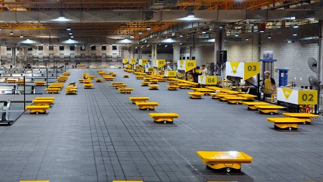 VIDEO | Así funcionan los nuevos robots que clasifican paquetes en la planta de Correo Argentino