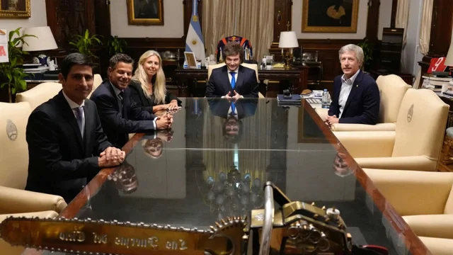 Milei recibió a Visa tras la compra de Prisma: por qué el Gobierno avala la fusión en medio de alertas del mercado