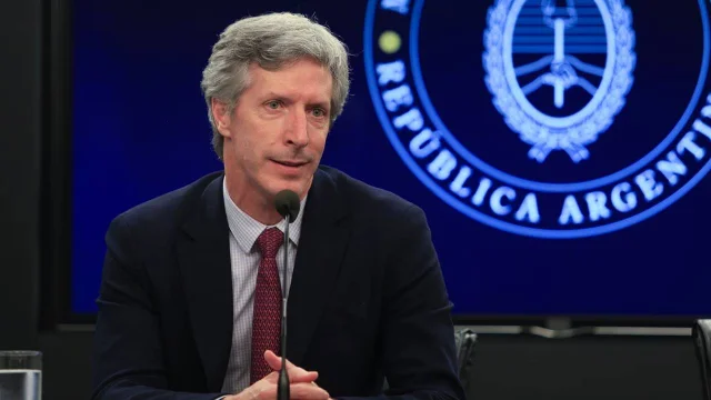 El BCRA aprieta a las billeteras: más control, más costos y menos margen para competir con bancos