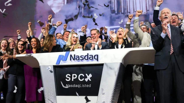La IPO de SpaceX arrasó en Wall Street y activó un mecanismo secreto que multiplicó los récords