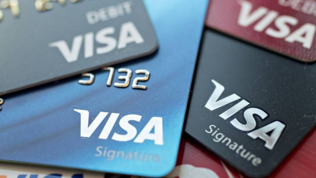 Cuál es el requisito para obtener un reembolso de Visa o Mastercard de casi 2000 dólares