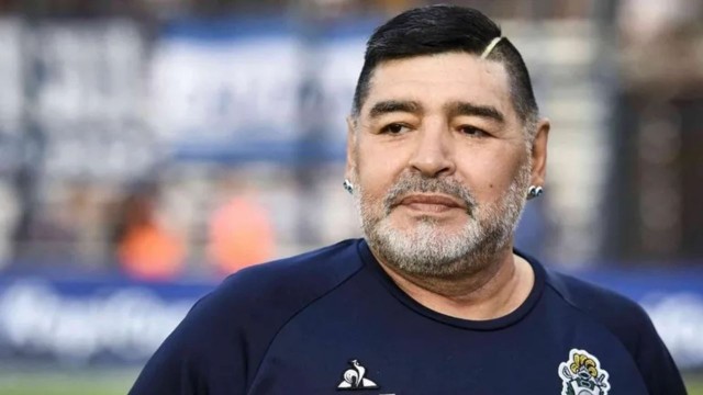 Declaran dos de los médicos que asistieron a Diego Maradona el día de su muerte