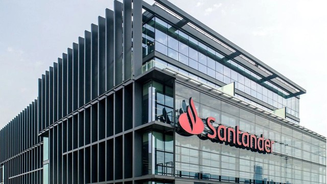 El mejor método para enviar CV y trabajar en Banco Santander