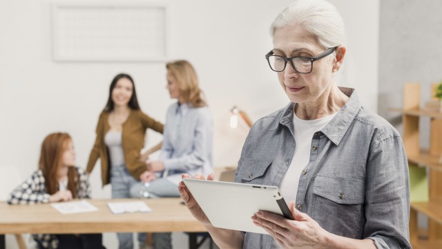 Talento +50 y su valor en un equipo intergeneracional